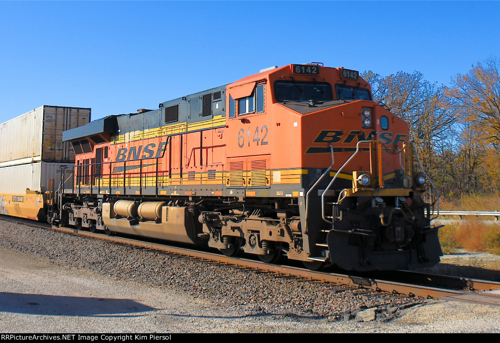 BNSF 6142 Pusher